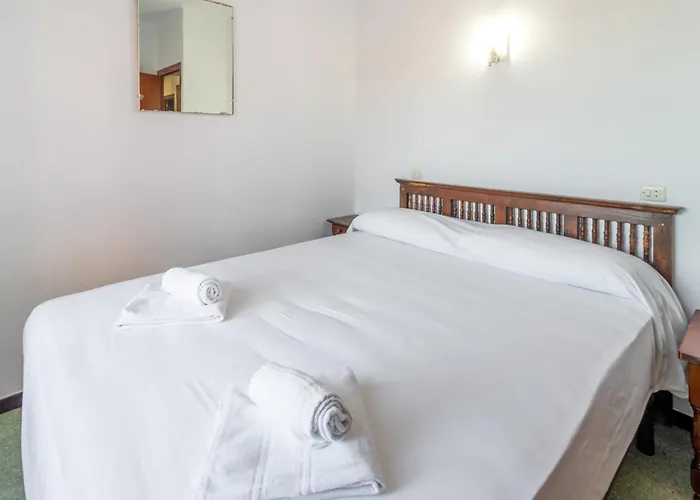 Carboneras 45 - Con Terraza *